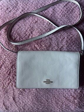 Coach Pebbled Leather Crossbody Wallet - Cream with Gold Hardware